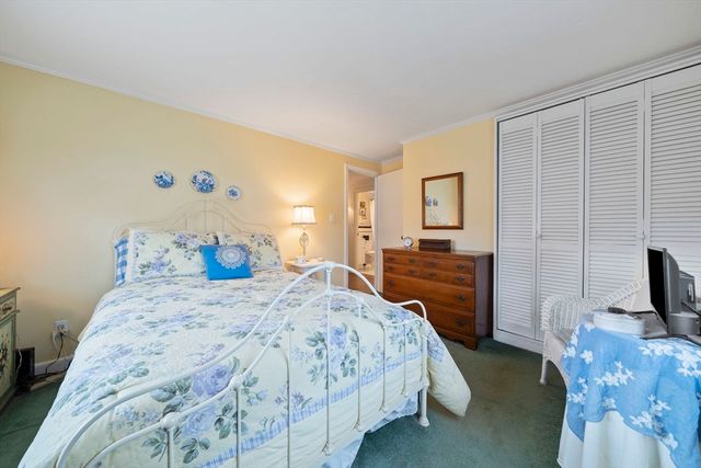 11 Old Country Way, Weymouth, MA 02188