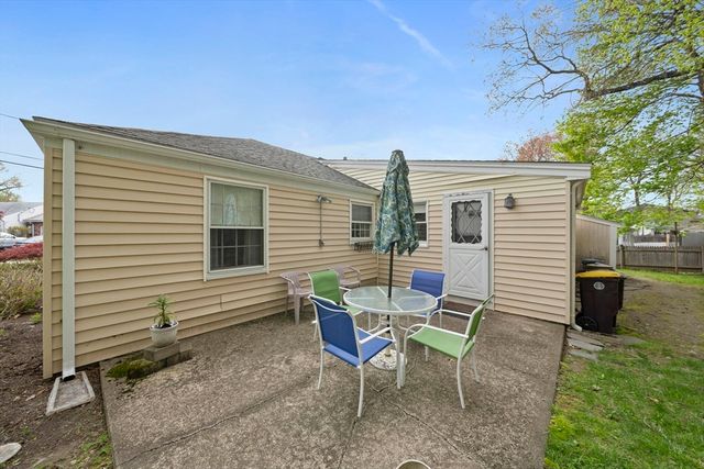 11 Old Country Way, Weymouth, MA 02188