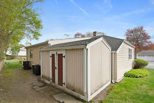 11 Old Country Way, Weymouth, MA 02188