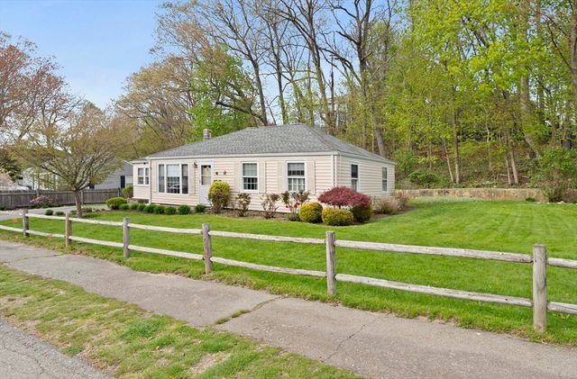 11 Old Country Way, Weymouth, MA 02188