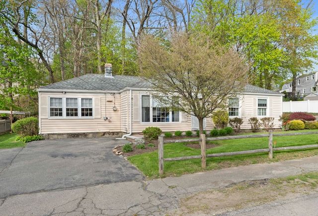 11 Old Country Way, Weymouth, MA 02188