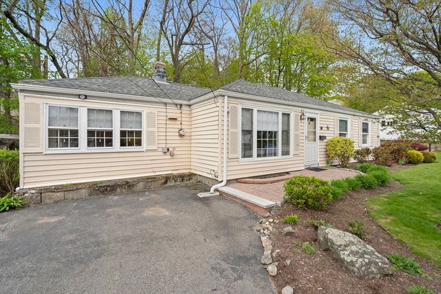 11 Old Country Way, Weymouth, MA 02188