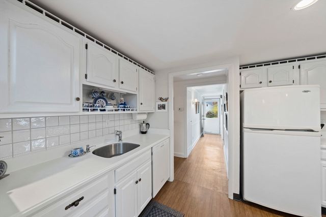 11 Old Country Way, Weymouth, MA 02188