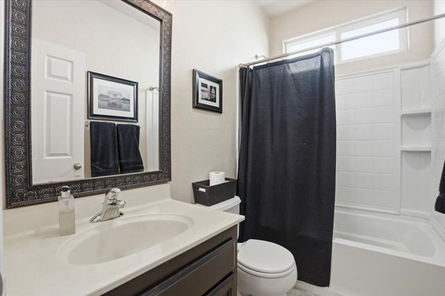 2718 San Juan Rd, Sacramento, CA 95833