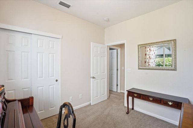 2718 San Juan Rd, Sacramento, CA 95833