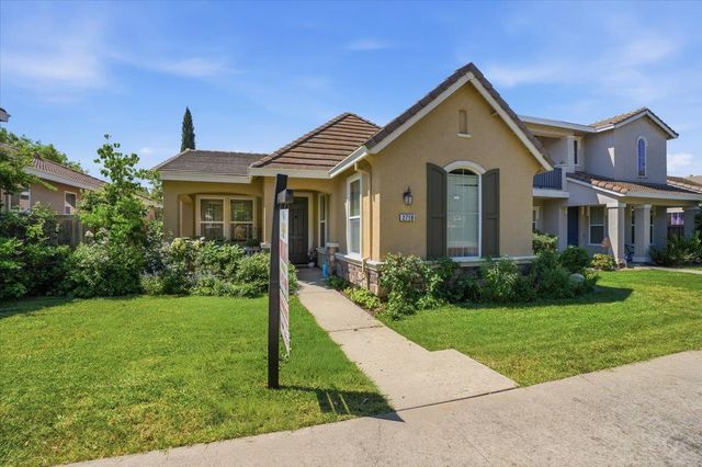 2718 San Juan Rd, Sacramento, CA 95833