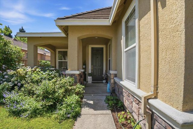 2718 San Juan Rd, Sacramento, CA 95833