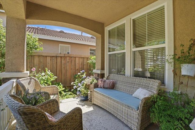 2718 San Juan Rd, Sacramento, CA 95833
