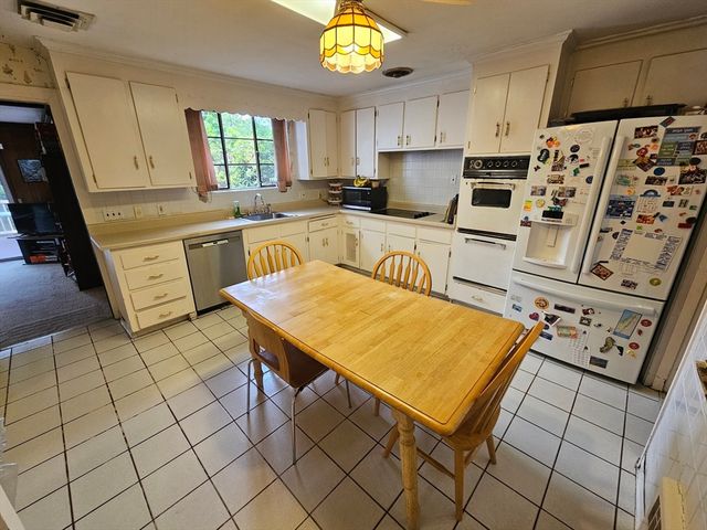 56 Great Meadow Road, Newton, MA 02459