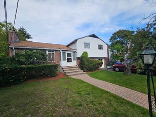 56 Great Meadow Road, Newton, MA 02459