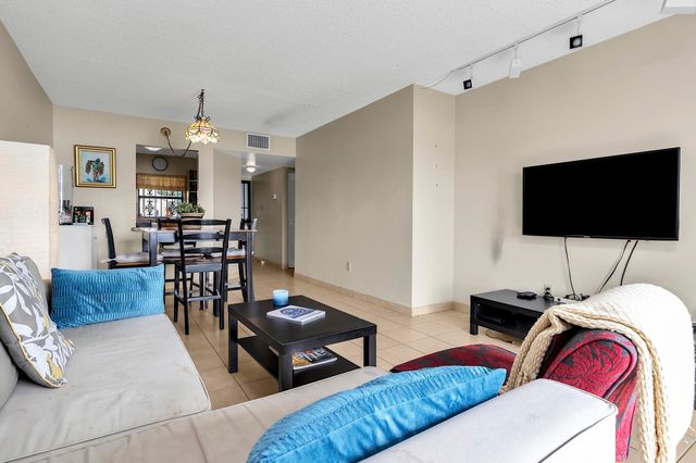 6715 W 26th Drive 101-6, Hialeah, FL 33016