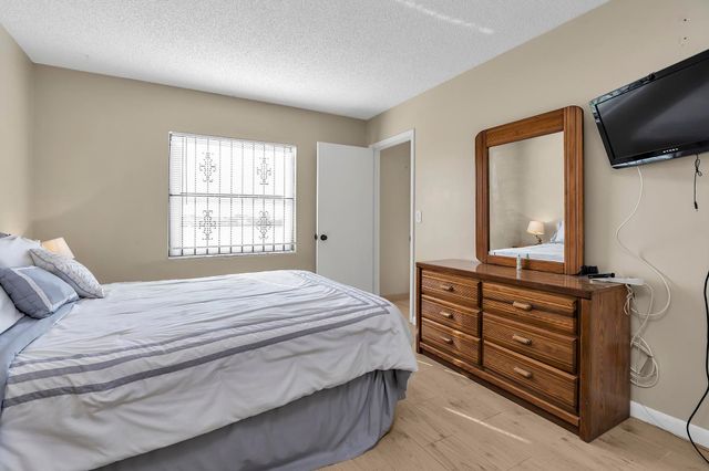 6715 W 26th Drive 101-6, Hialeah, FL 33016