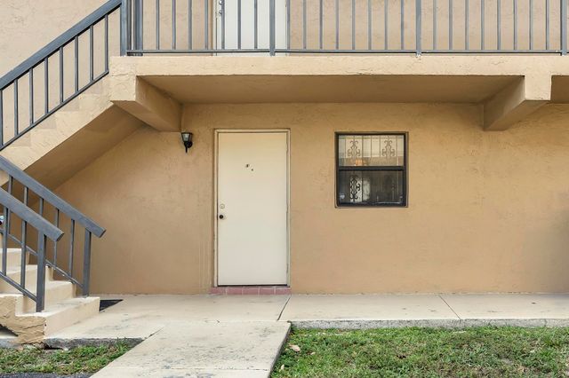 6715 W 26th Drive 101-6, Hialeah, FL 33016