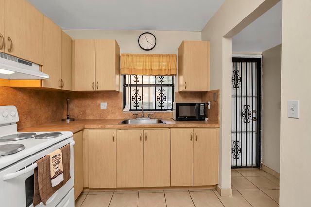 6715 W 26th Drive 101-6, Hialeah, FL 33016