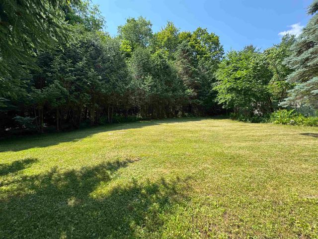 5 Camelot Drive, Wilmington, VT 05363