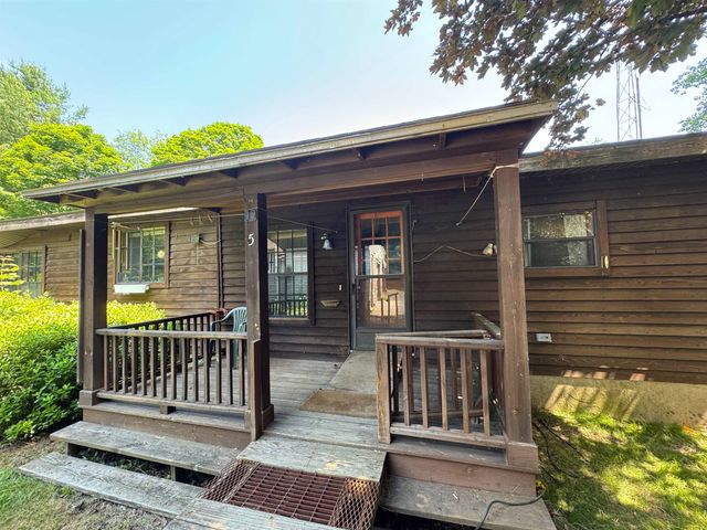 5 Camelot Drive, Wilmington, VT 05363