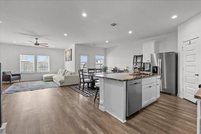 3109 Magnolia Pass Lane, League City, TX 77573