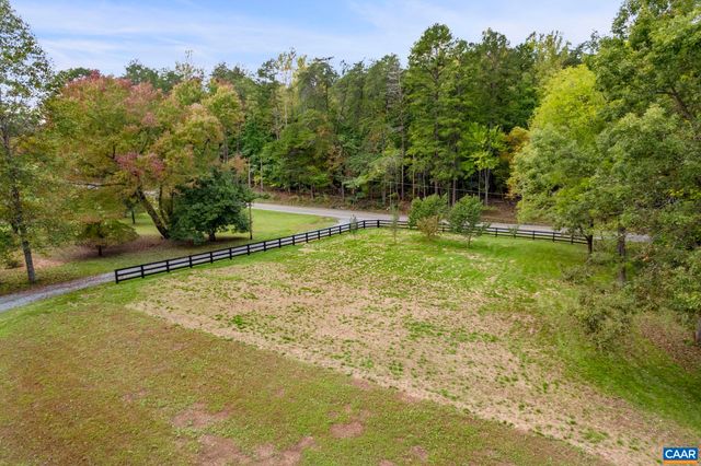 4635 DICK WOODS RD, Charlottesville, VA 22903