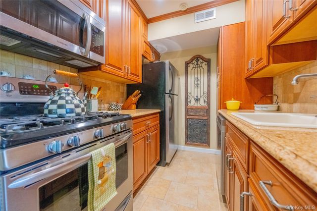 219 Artist Lake Drive, Middle Island, NY 11953