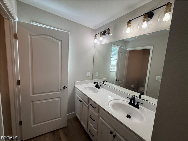 3302 Pasadena CT, Fort Myers, FL 33905