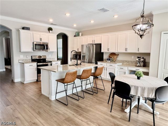 3302 Pasadena CT, Fort Myers, FL 33905