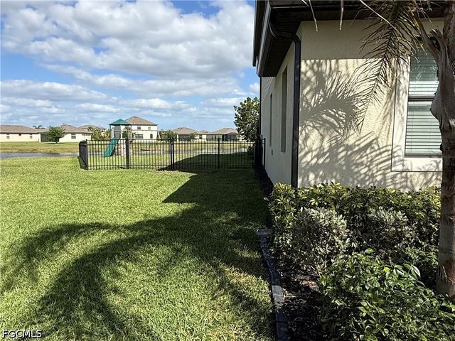 3302 Pasadena CT, Fort Myers, FL 33905