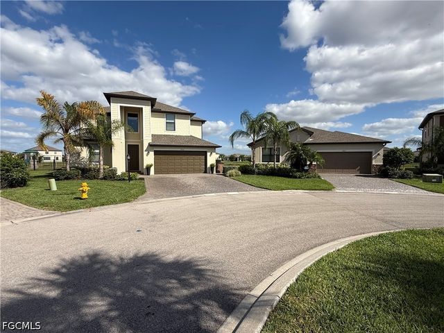 3302 Pasadena CT, Fort Myers, FL 33905