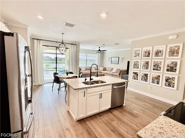 3302 Pasadena CT, Fort Myers, FL 33905