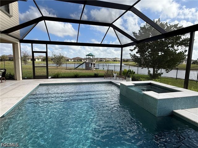 3302 Pasadena CT, Fort Myers, FL 33905