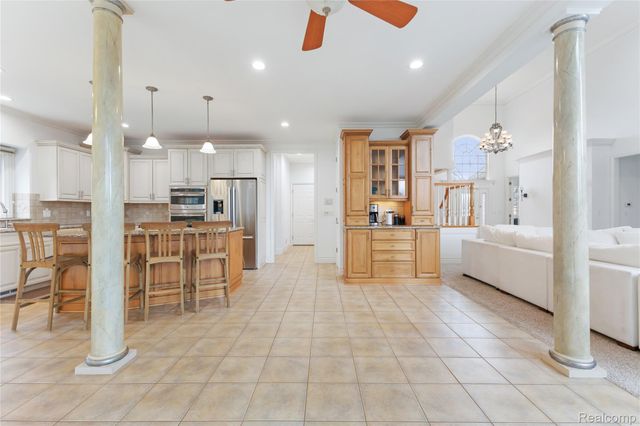 21675 Medallion Court, Macomb Township, MI 48044