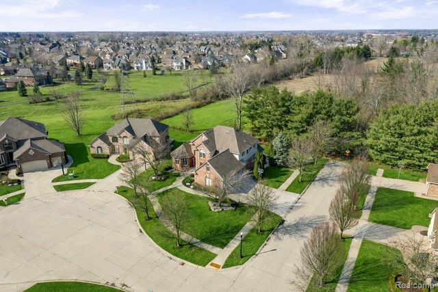 21675 Medallion Court, Macomb Township, MI 48044