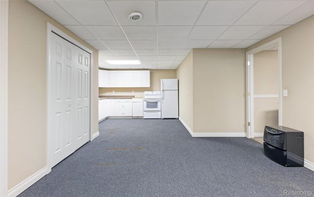 21675 Medallion Court, Macomb Township, MI 48044