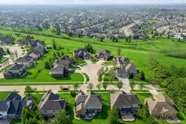 21675 Medallion Court, Macomb Township, MI 48044