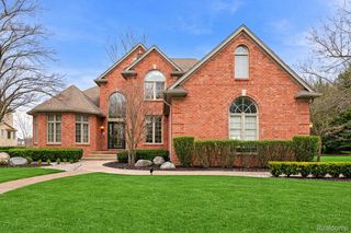 21675 Medallion Court, Macomb Township, MI 48044