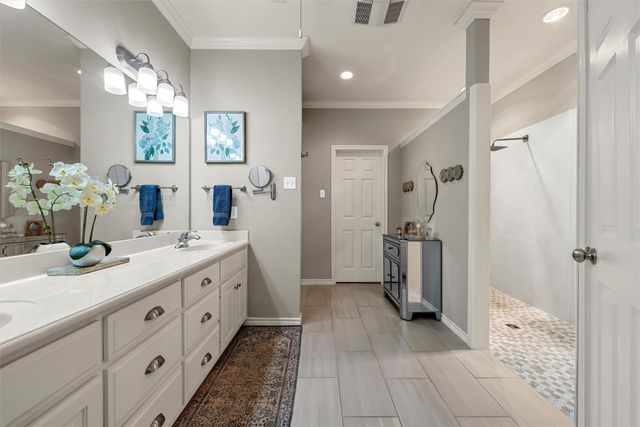 9136 Darby Lane, Waco, TX 76712