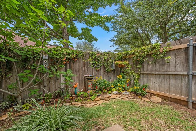 9136 Darby Lane, Waco, TX 76712