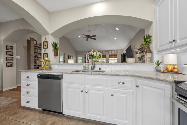 9136 Darby Lane, Waco, TX 76712