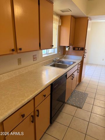 9349 E PARKSIDE Drive, Sun Lakes, AZ 85248