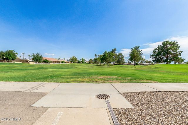 9349 E PARKSIDE Drive, Sun Lakes, AZ 85248