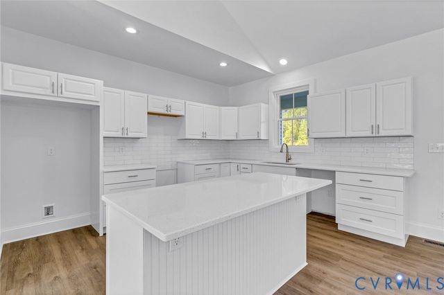 236 Blackwells Wharf Rd, Burgess, VA 22432
