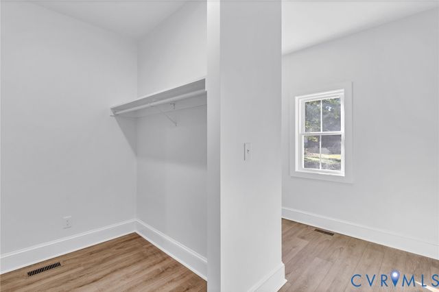 236 Blackwells Wharf Rd, Burgess, VA 22432