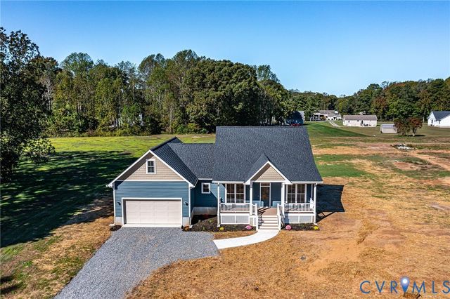 236 Blackwells Wharf Rd, Burgess, VA 22432