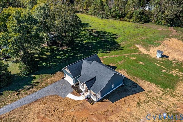 236 Blackwells Wharf Rd, Burgess, VA 22432