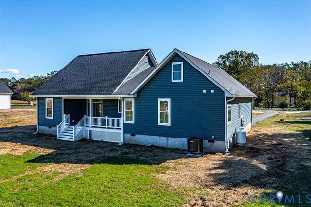 236 Blackwells Wharf Rd, Burgess, VA 22432