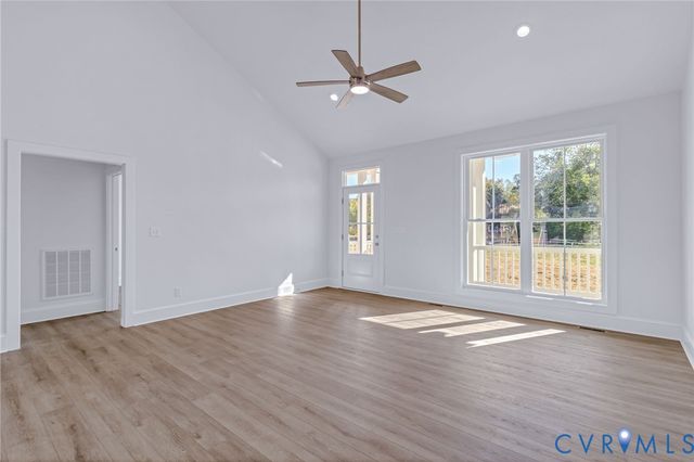 236 Blackwells Wharf Rd, Burgess, VA 22432