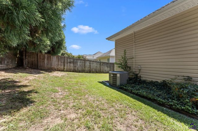 200 Lasso Dr, Warner Robins, GA 31088