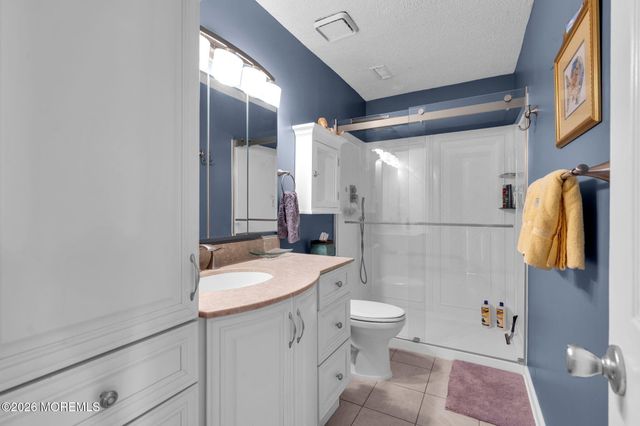 84 Jennings Road, Manahawkin, NJ 08050