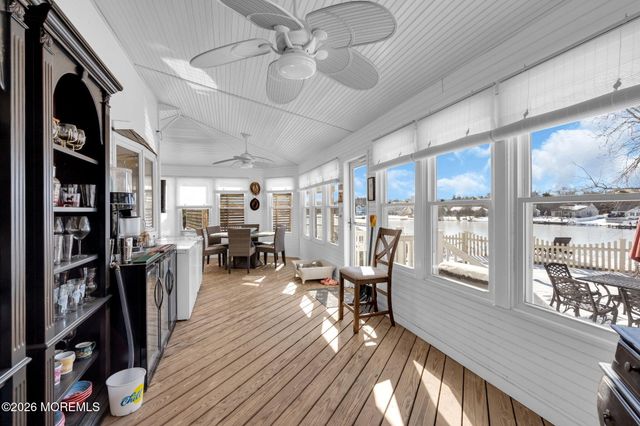 84 Jennings Road, Manahawkin, NJ 08050