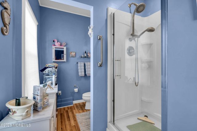 84 Jennings Road, Manahawkin, NJ 08050