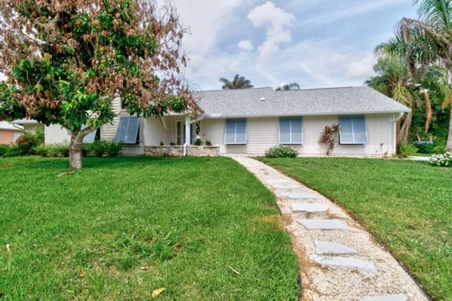 185 12th Street SE, Vero Beach, FL 32962